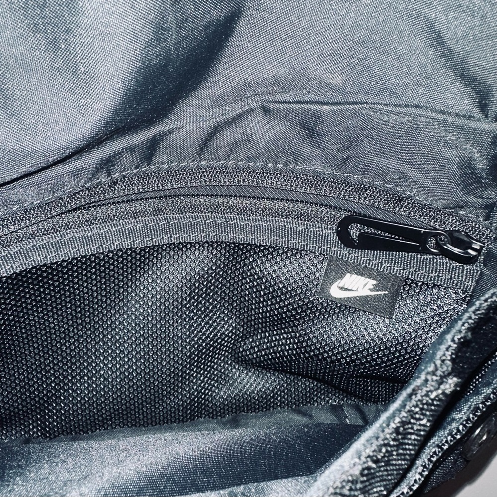 Nike Sportswear Futura Logo Crossbody Bag in Black - Picture 4 of 11